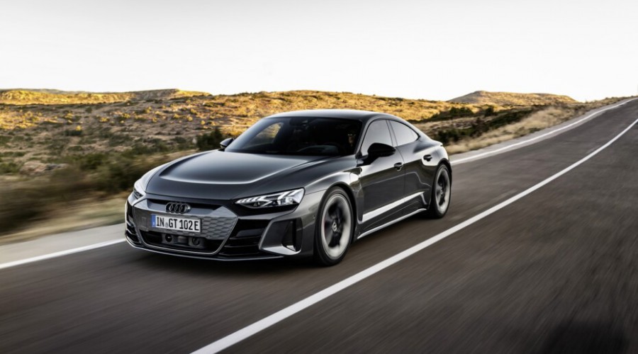 ¿Te gusta el Porsche Taycan?  Pues ya es oficial, sorpréndete con el nuevo Audi e-tron GT de hasta 630 CV.